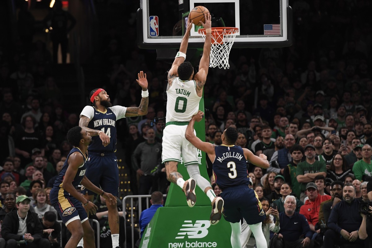 Jayson Tatum Dunks Over Pelicans